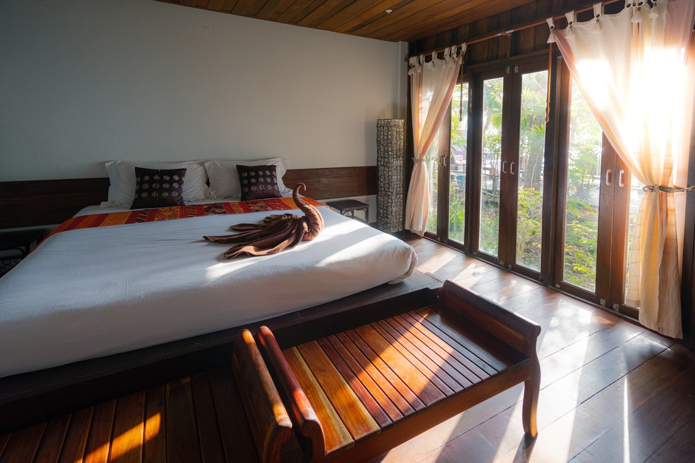 Luxury guest suite